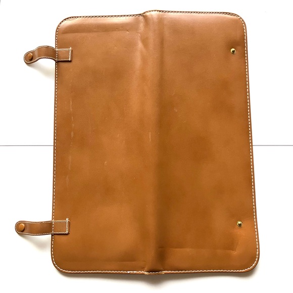 ๐Vintage Leather Tie Valet - Picture 4 of 9